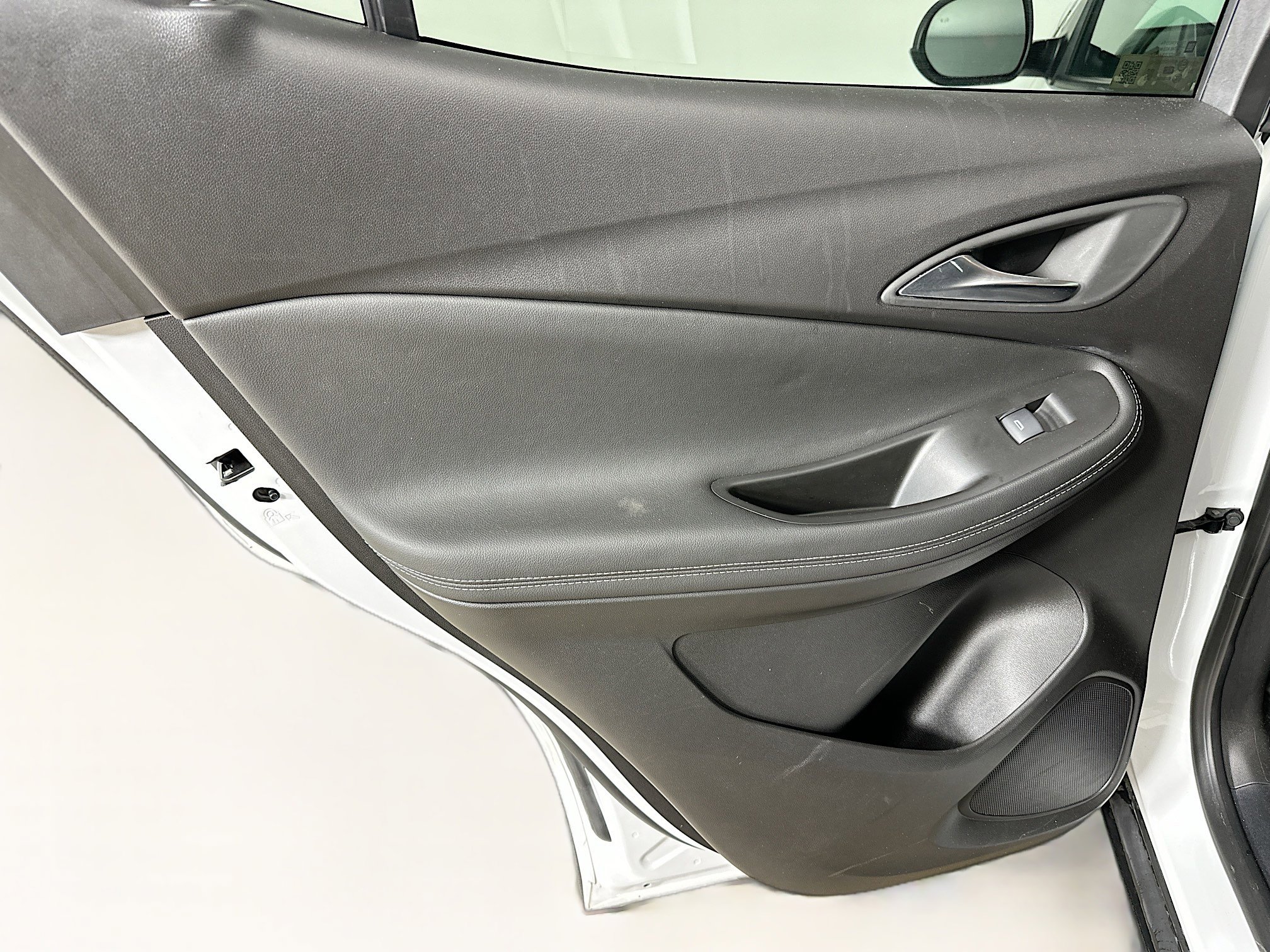 Used 2025 Buick Encore GX Preferred FWD image 25