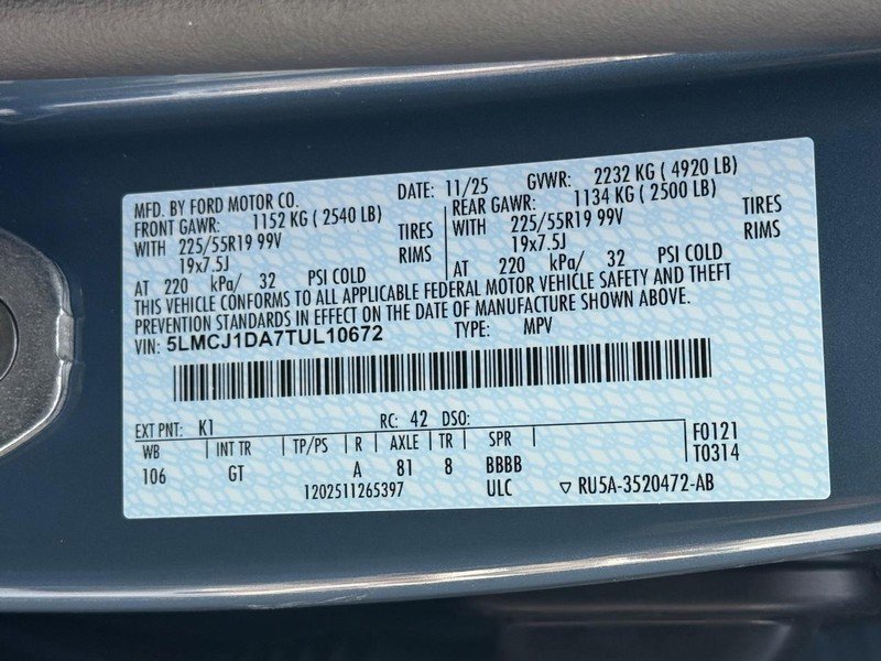 New 2026 Lincoln Corsair Premiere image 20