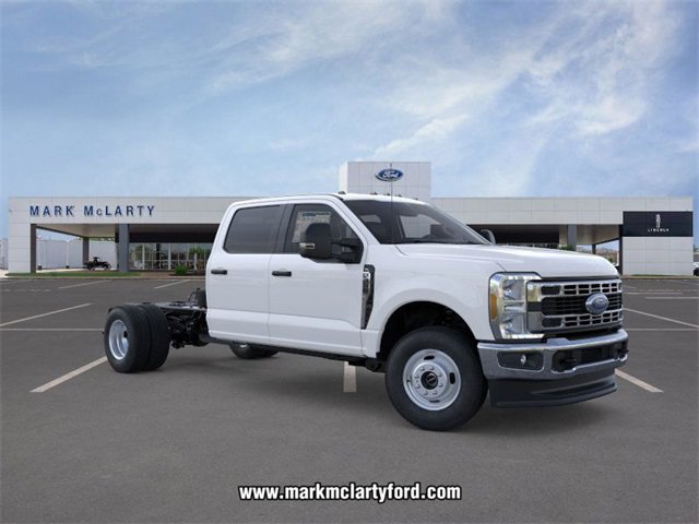 New 2026 Ford F350 XL w/ XL Chrome Package image 7