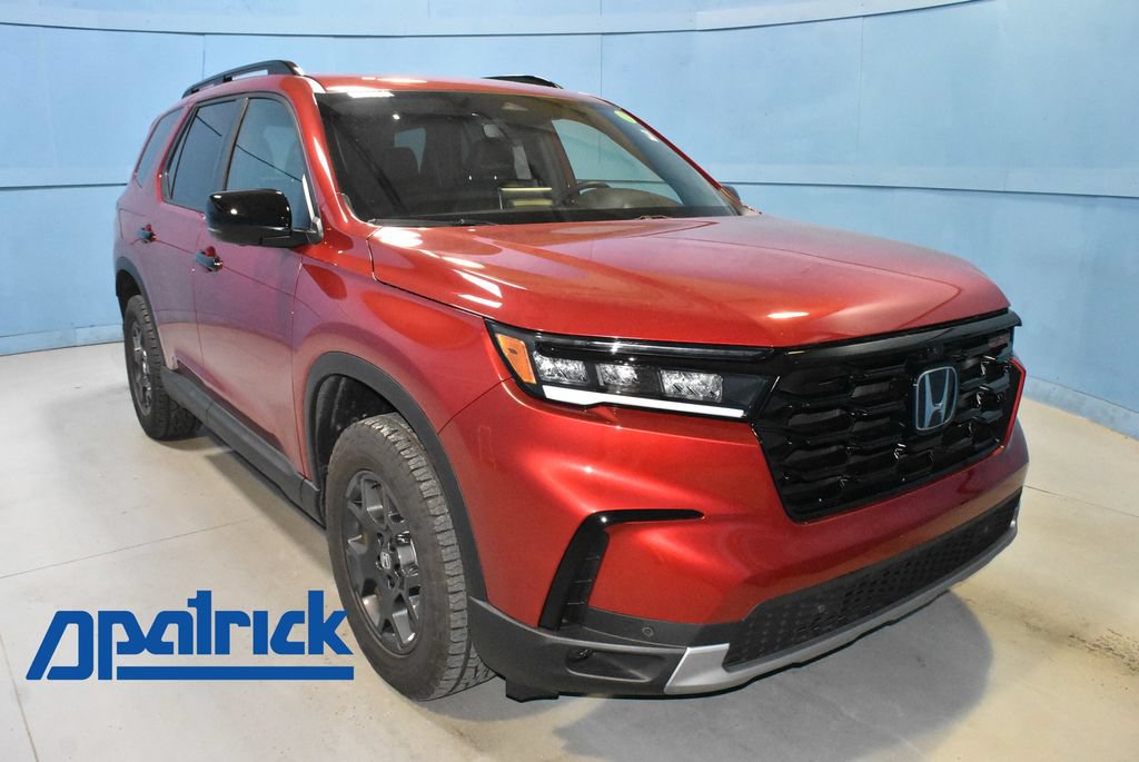 Used 2025 Honda Pilot TrailSport