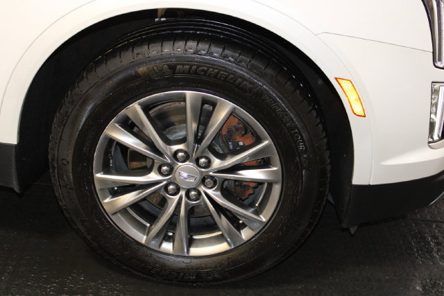 Used 2021 Cadillac XT5 Premium Luxury AWD/4WD image 36