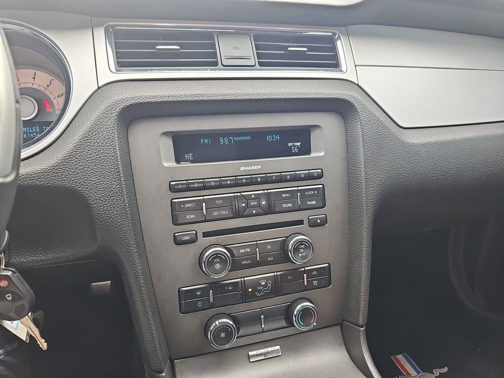 Used 2010 Ford Mustang Convertible image 22