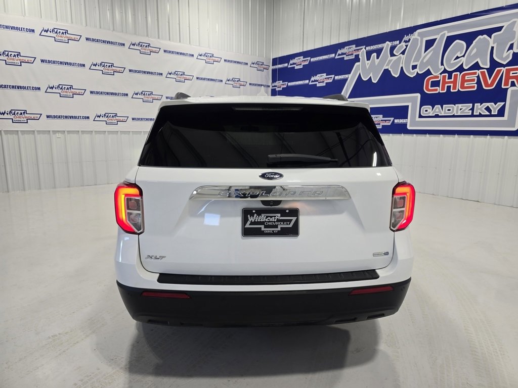Used 2020 Ford Explorer XLT w/ Comfort Package image 6
