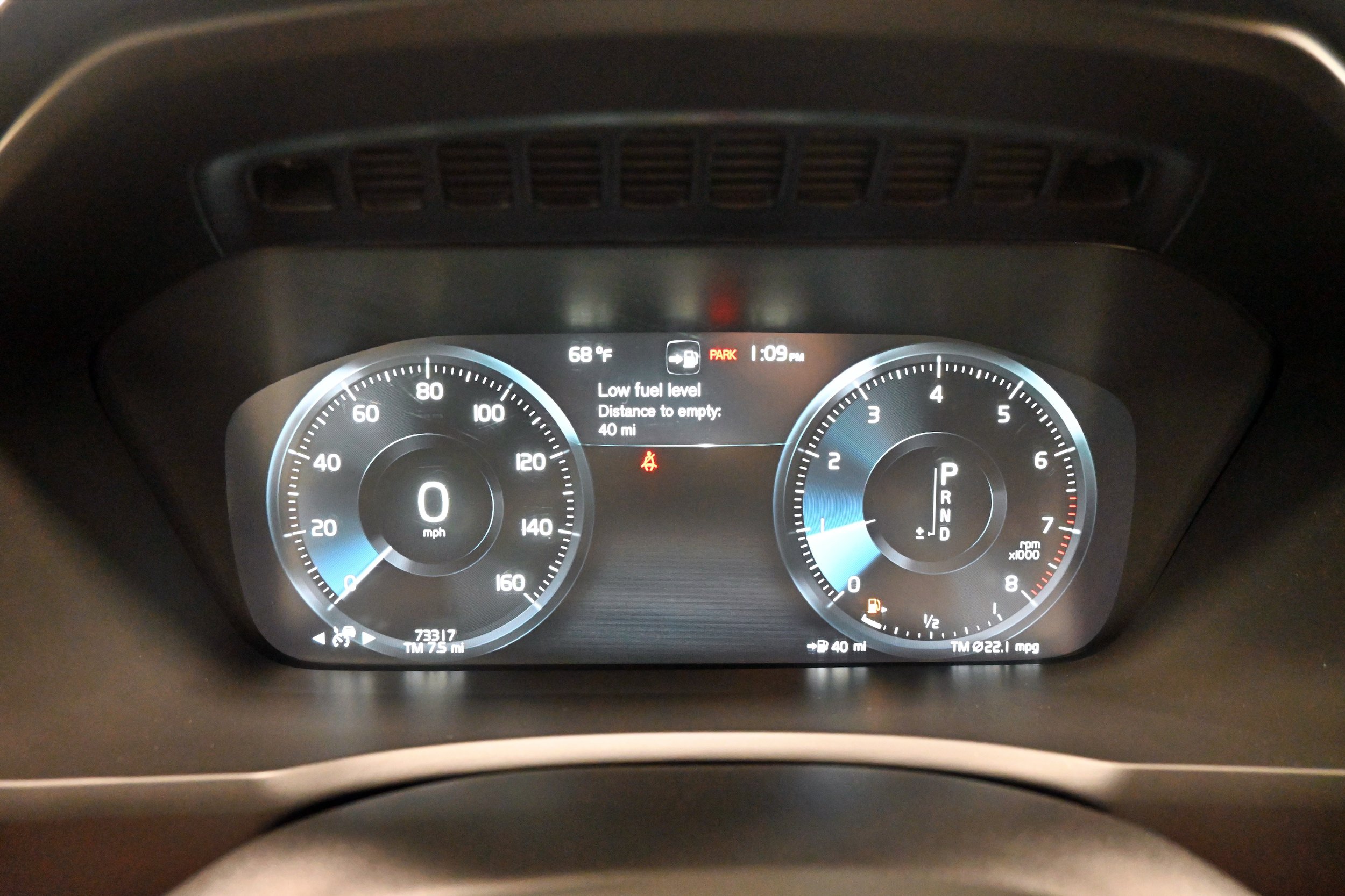 Used 2019 Volvo XC90 T5 Momentum AWD/4WD image 7