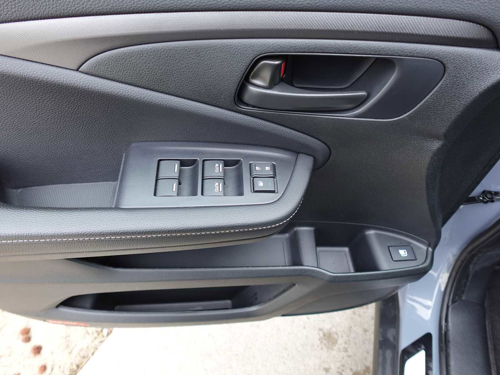 Certified 2025 Honda Ridgeline Sport image 11