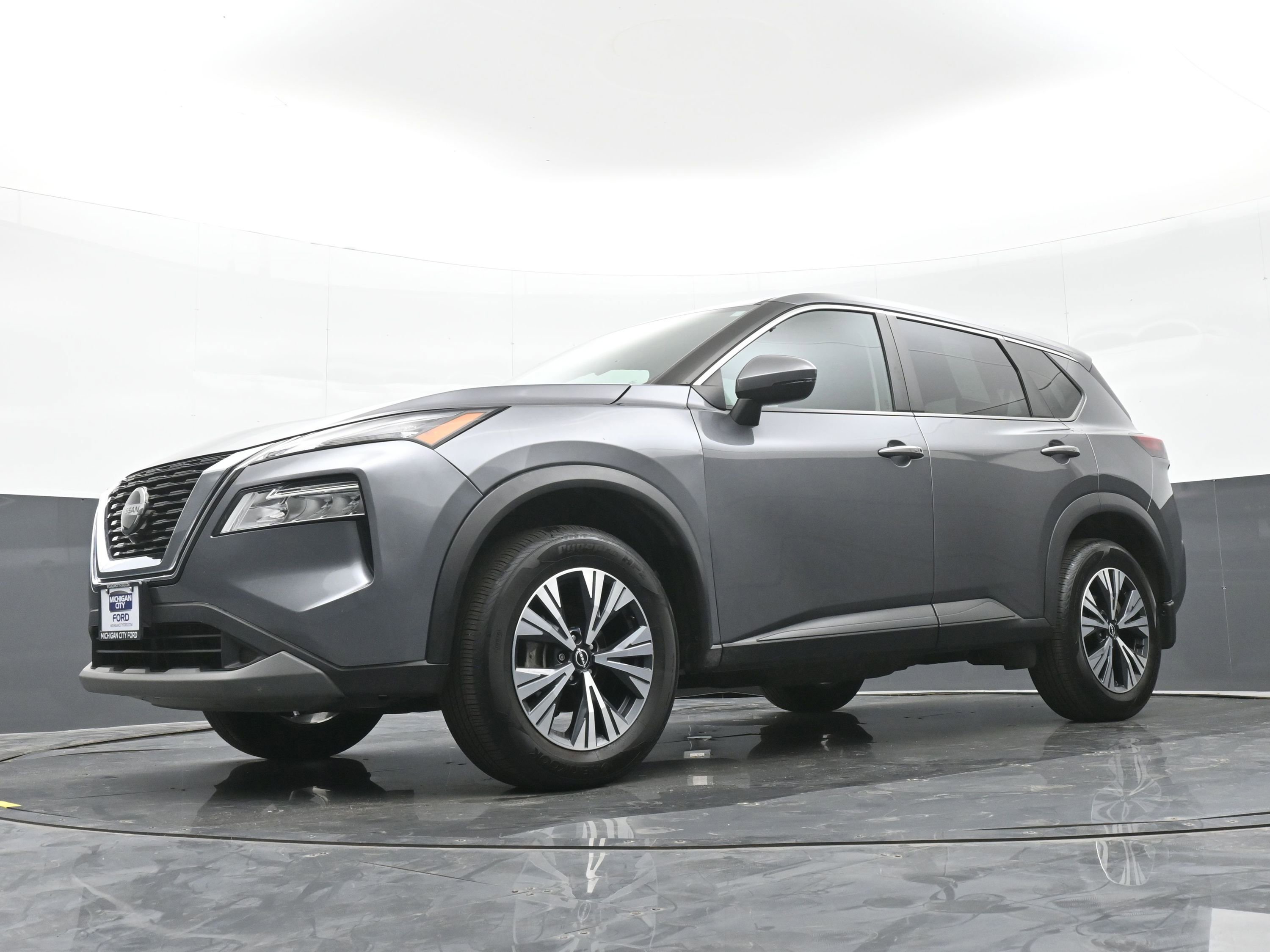 Used 2022 Nissan Rogue SV image 43