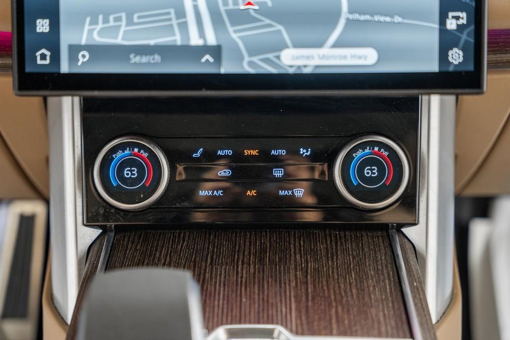 Used 2023 Land Rover Range Rover Long Wheelbase Autobiography image 25