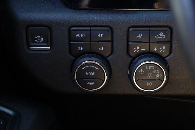 Used 2023 Chevrolet Silverado 1500 High Country w/ High Country Premium Package AWD/4WD image 21