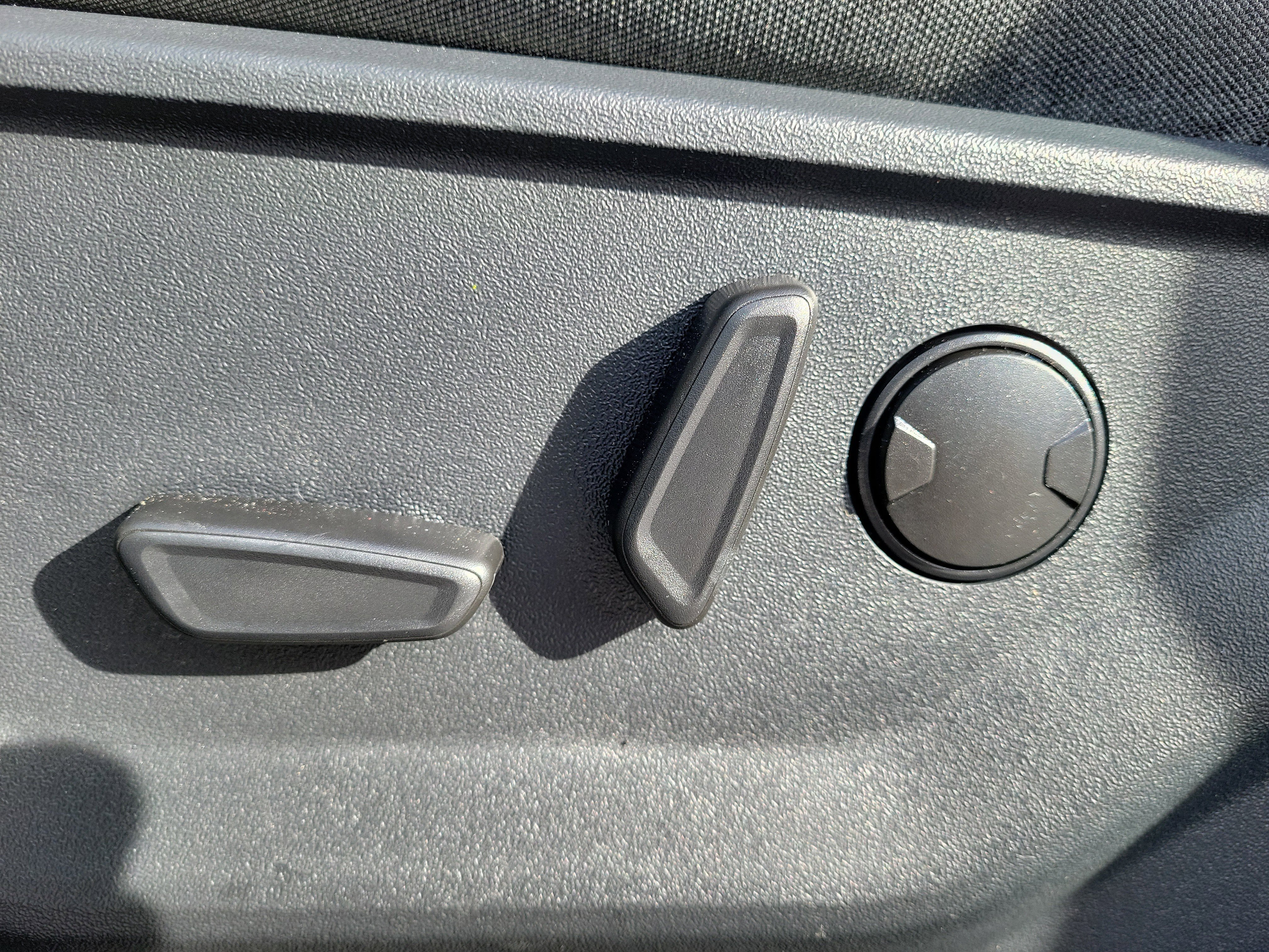 New 2026 Ford F150 XLT w/ Equipment Group 302A MID image 20