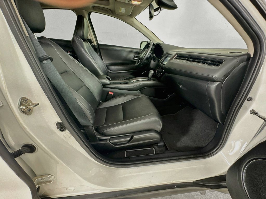 Used 2019 Honda HR-V EX-L image 37