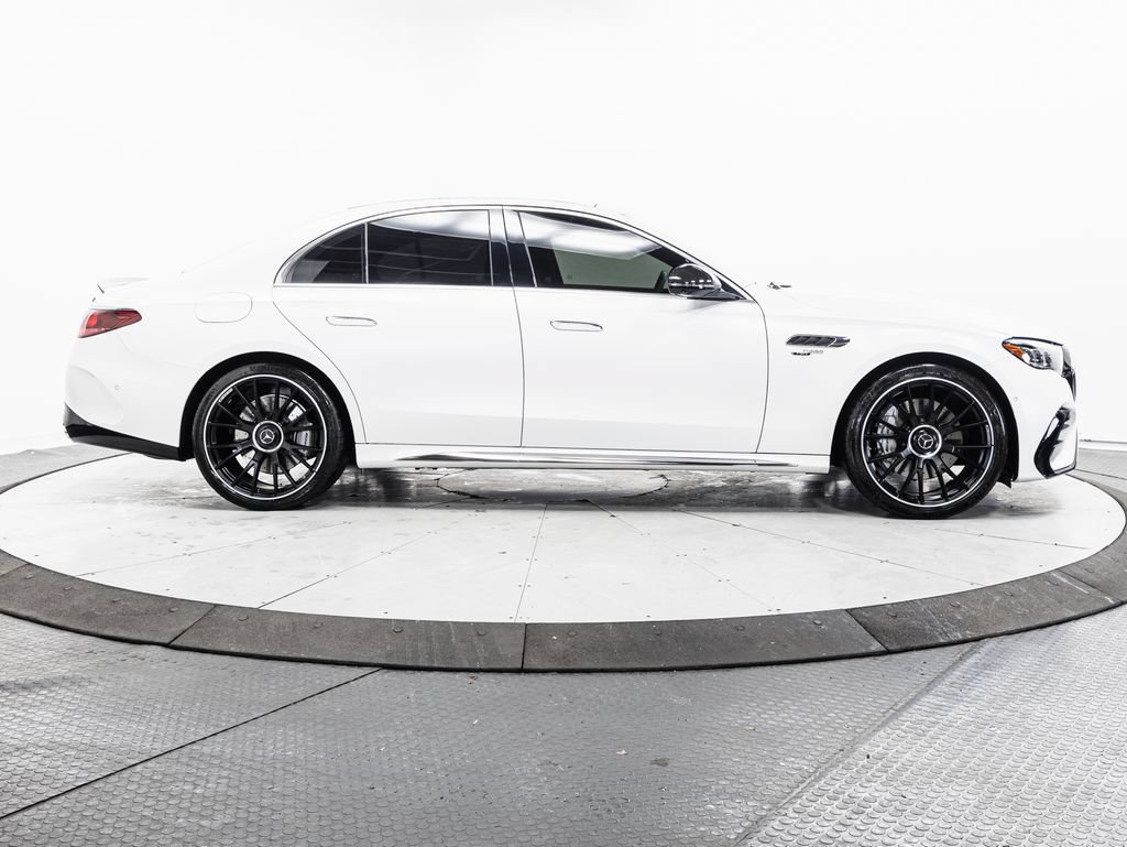 Used 2025 Mercedes-Benz E 53 AMG e 4MATIC Sedan image 34