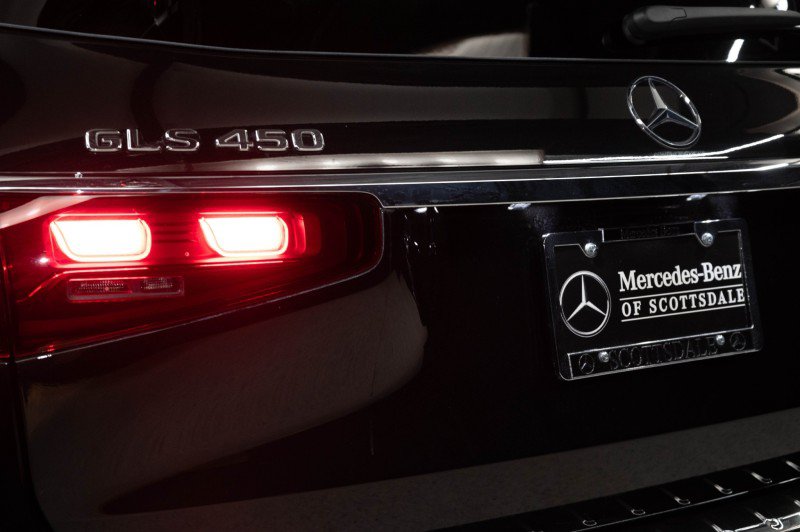 Certified 2026 Mercedes-Benz GLS 450 4MATIC image 9