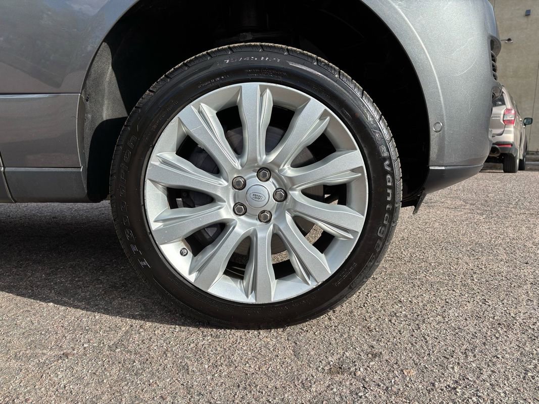 Used 2014 Land Rover Range Rover Long Wheelbase Supercharged image 9