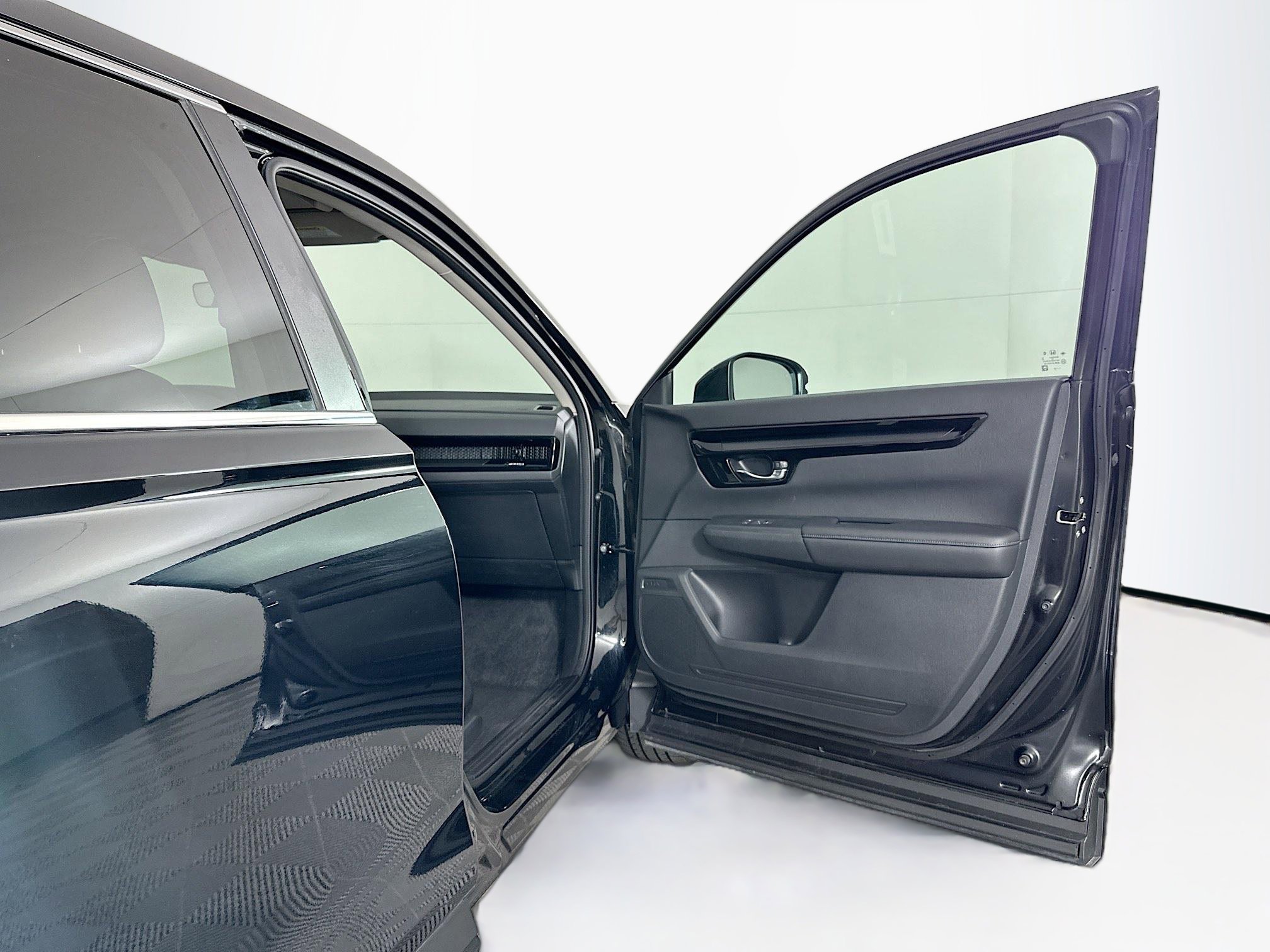 Used 2025 Honda CR-V EX-L image 32