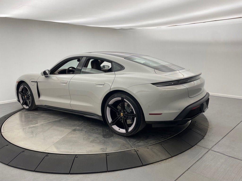 Used 2024 Porsche Taycan GTS image 3