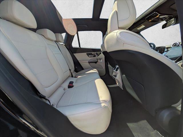 Used 2024 Mercedes-Benz GLC 300 4MATIC image 21