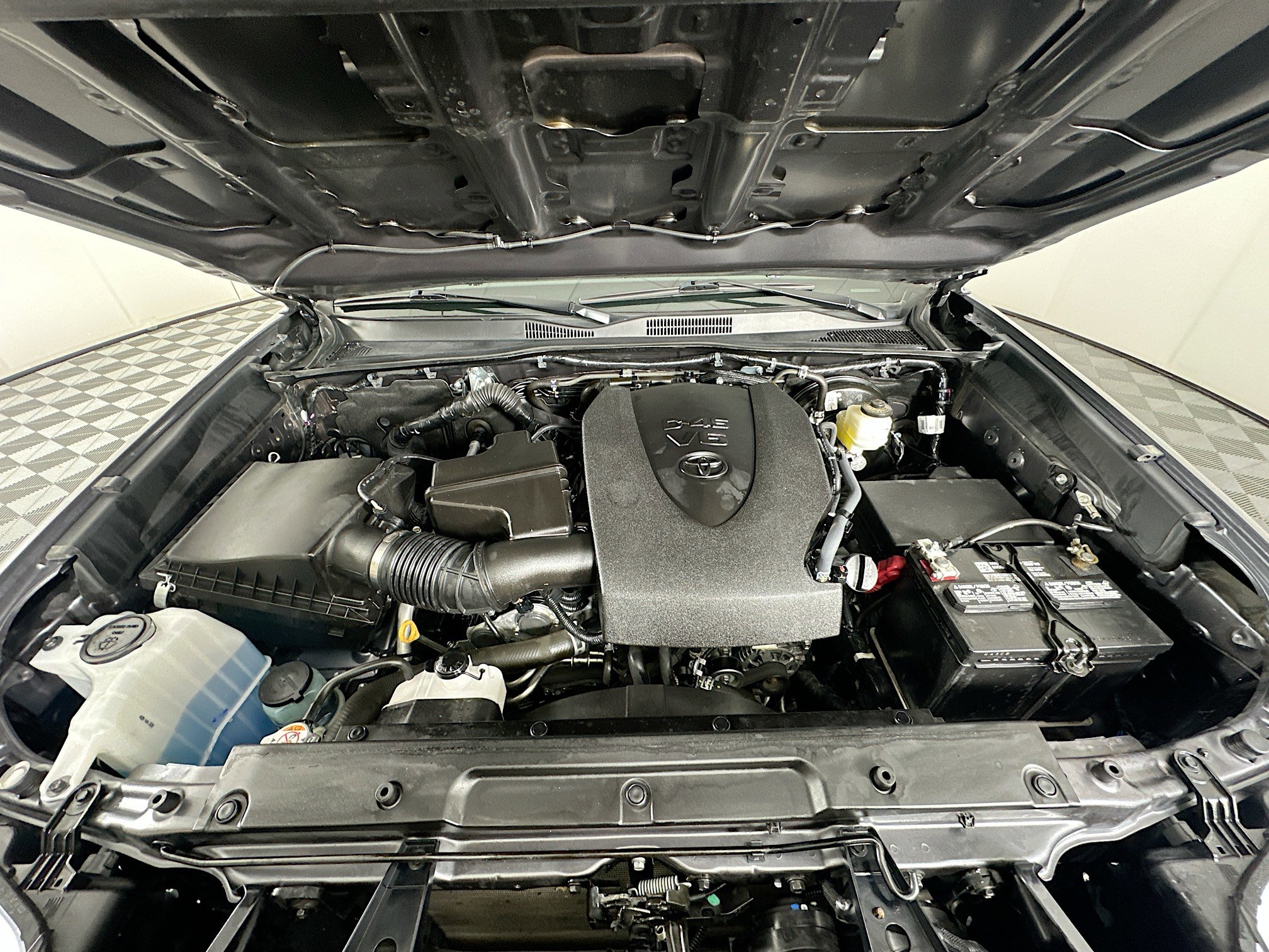 Used 2023 Toyota Tacoma SR RWD image 29