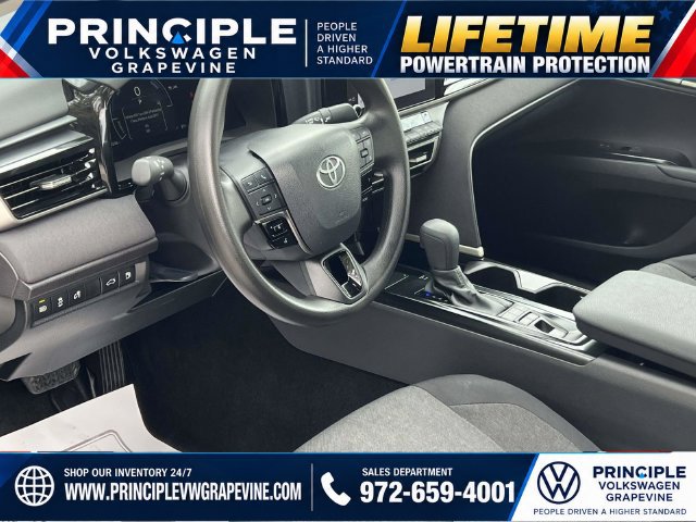 Used 2026 Toyota Camry LE FWD image 11