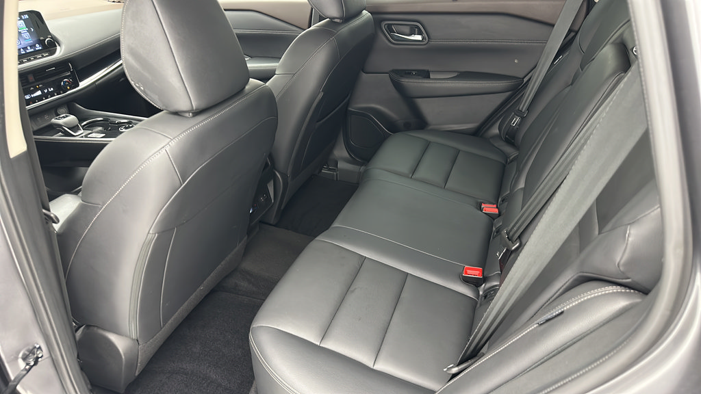 Used 2023 Nissan Rogue SL w/ SL Premium Package AWD/4WD image 9