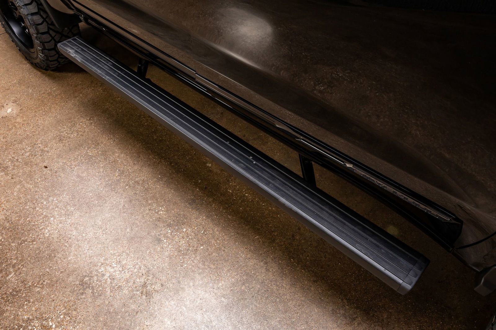 Used 2025 Chevrolet Silverado 1500 High Country w/ Midnight Edition image 13