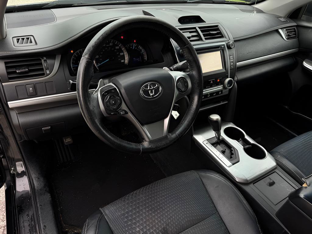 Used 2014 Toyota Camry SE FWD image 21