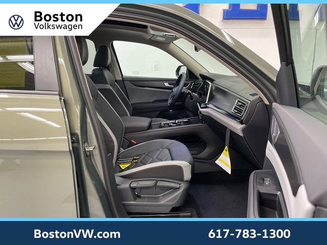 New 2026 Volkswagen Atlas Peak Edition image 15