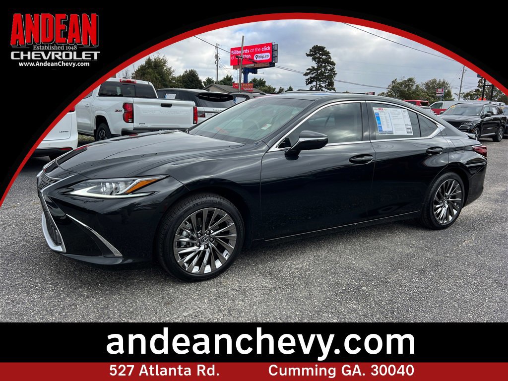 Used 2025 Lexus ES 300h w/ Luxury Package