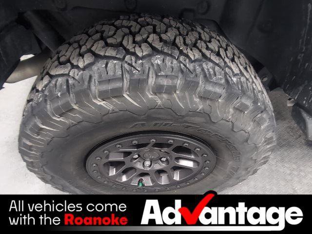 Used 2022 Jeep Wrangler Unlimited Sport w/ Xtreme Recon 35" Tire Package image 28