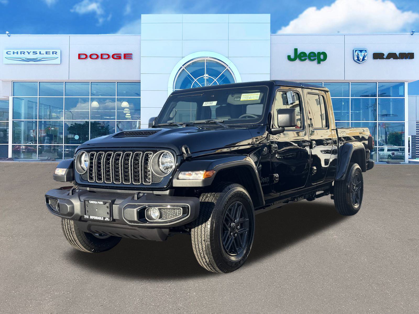 New 2025 Jeep Gladiator Sport image 5