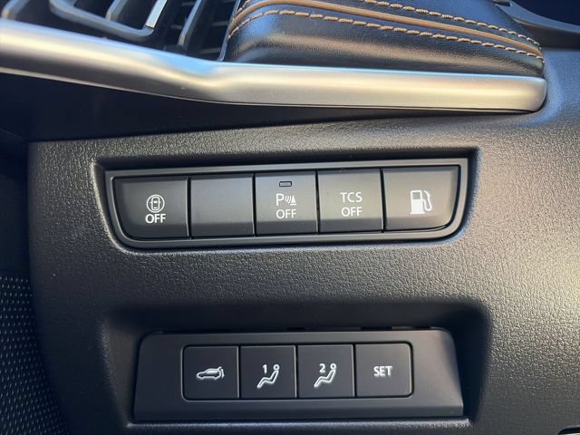 Certified 2024 MAZDA CX-90 Plug-In Hybrid w/ Premium Plus AWD/4WD image 18