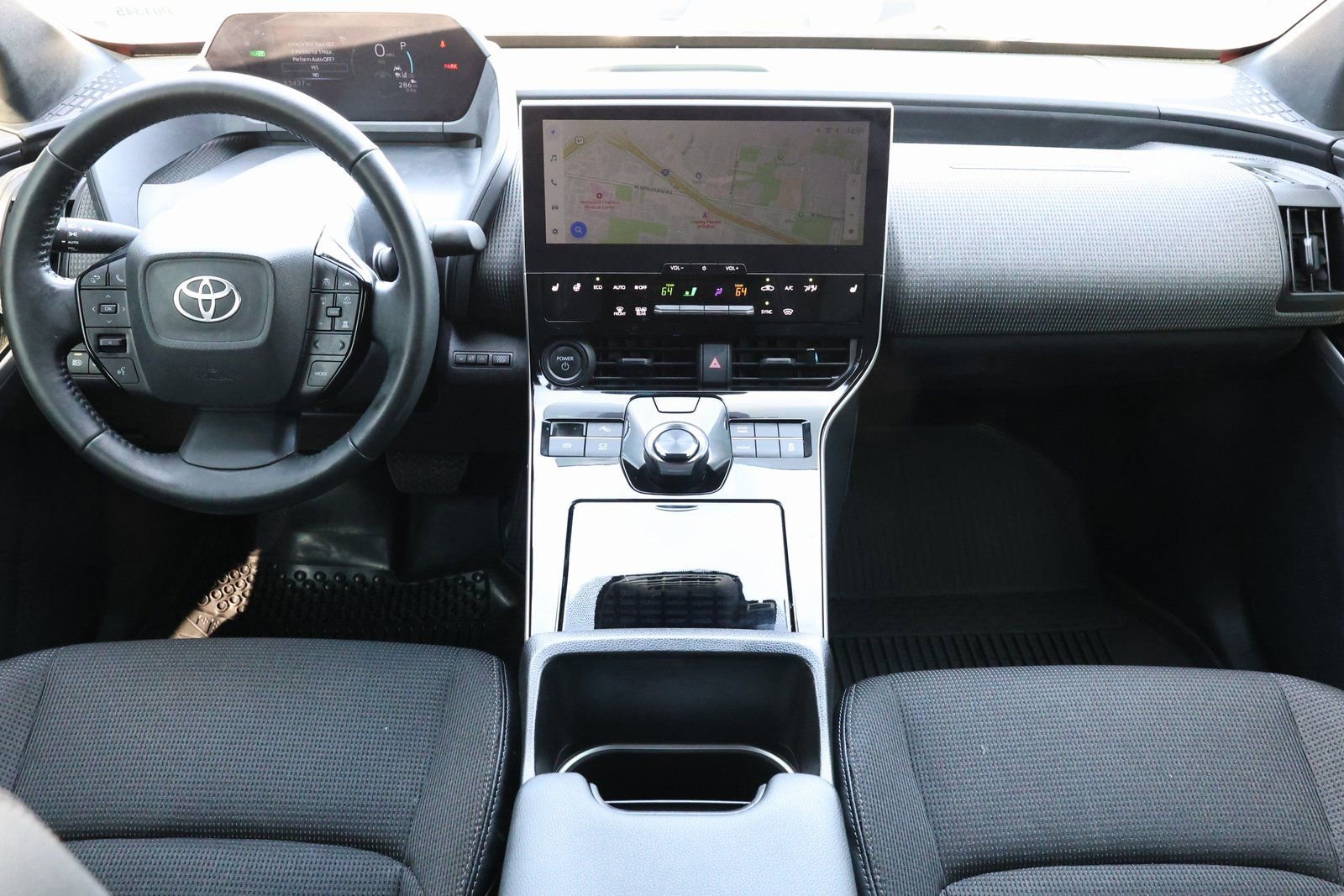 Used 2024 Toyota bZ4X XLE w/ Weather Package image 2