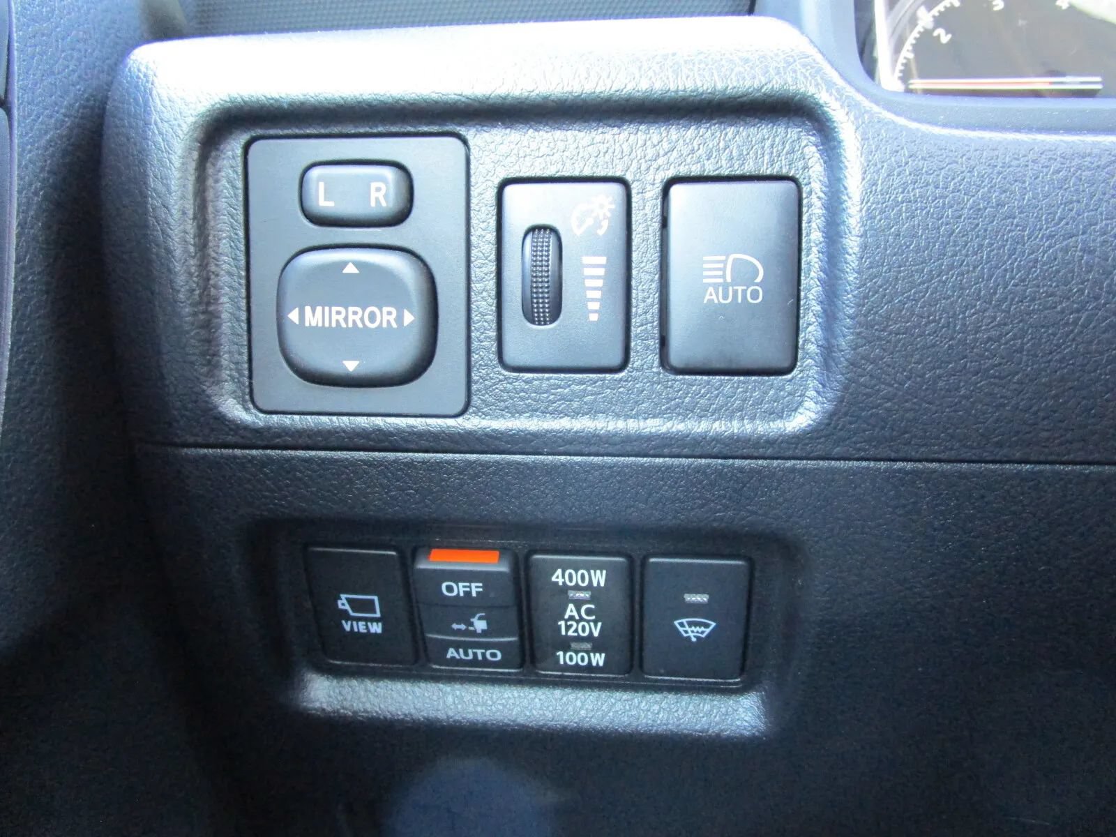 Used 2022 Toyota 4Runner Limited AWD/4WD image 40