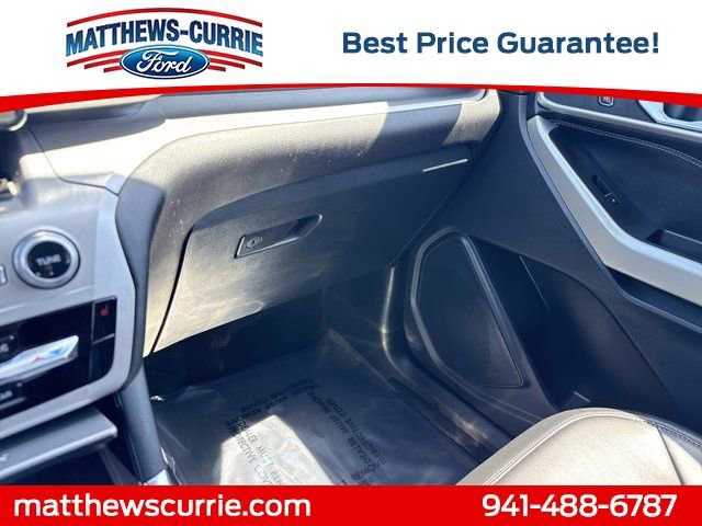 Certified 2023 Ford Explorer XLT w/ Equipment Group 202A AWD/4WD image 24