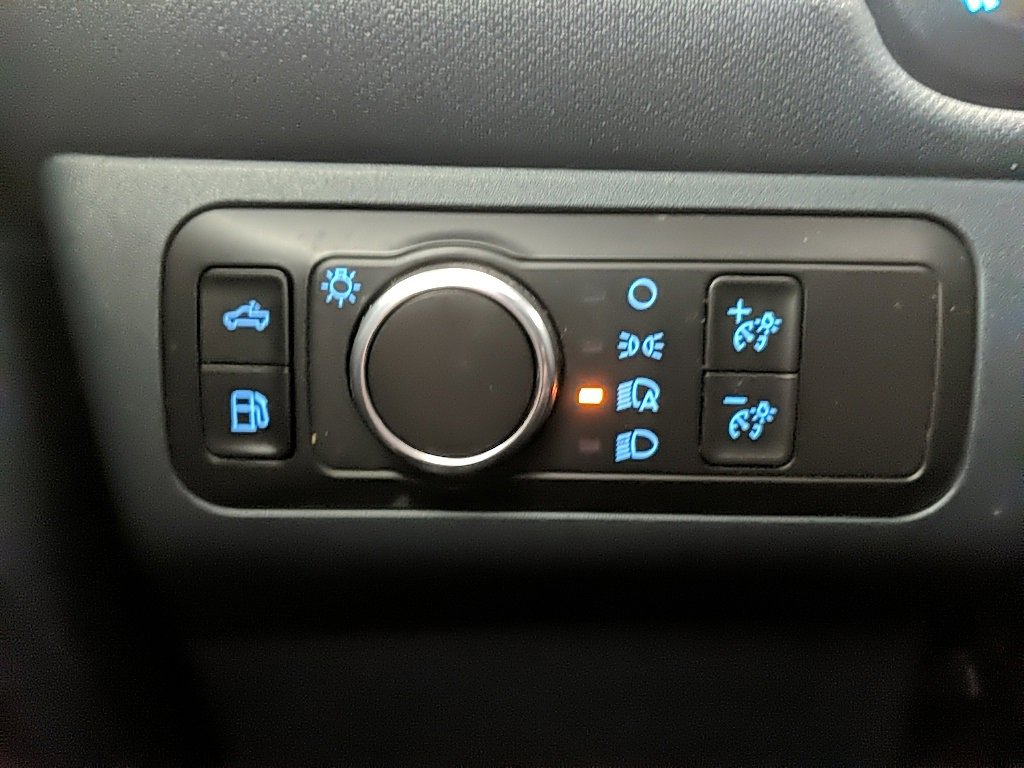 Certified 2022 Ford Maverick XL image 20