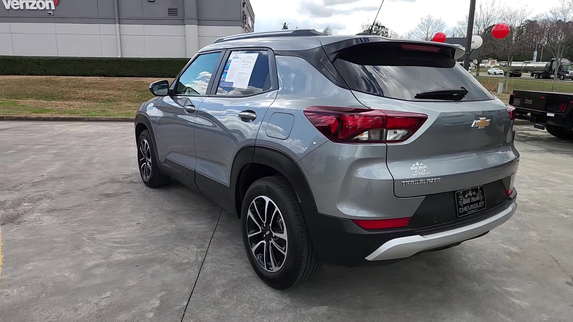 Used 2024 Chevrolet TrailBlazer LT w/ Driver Confidence Package image 12