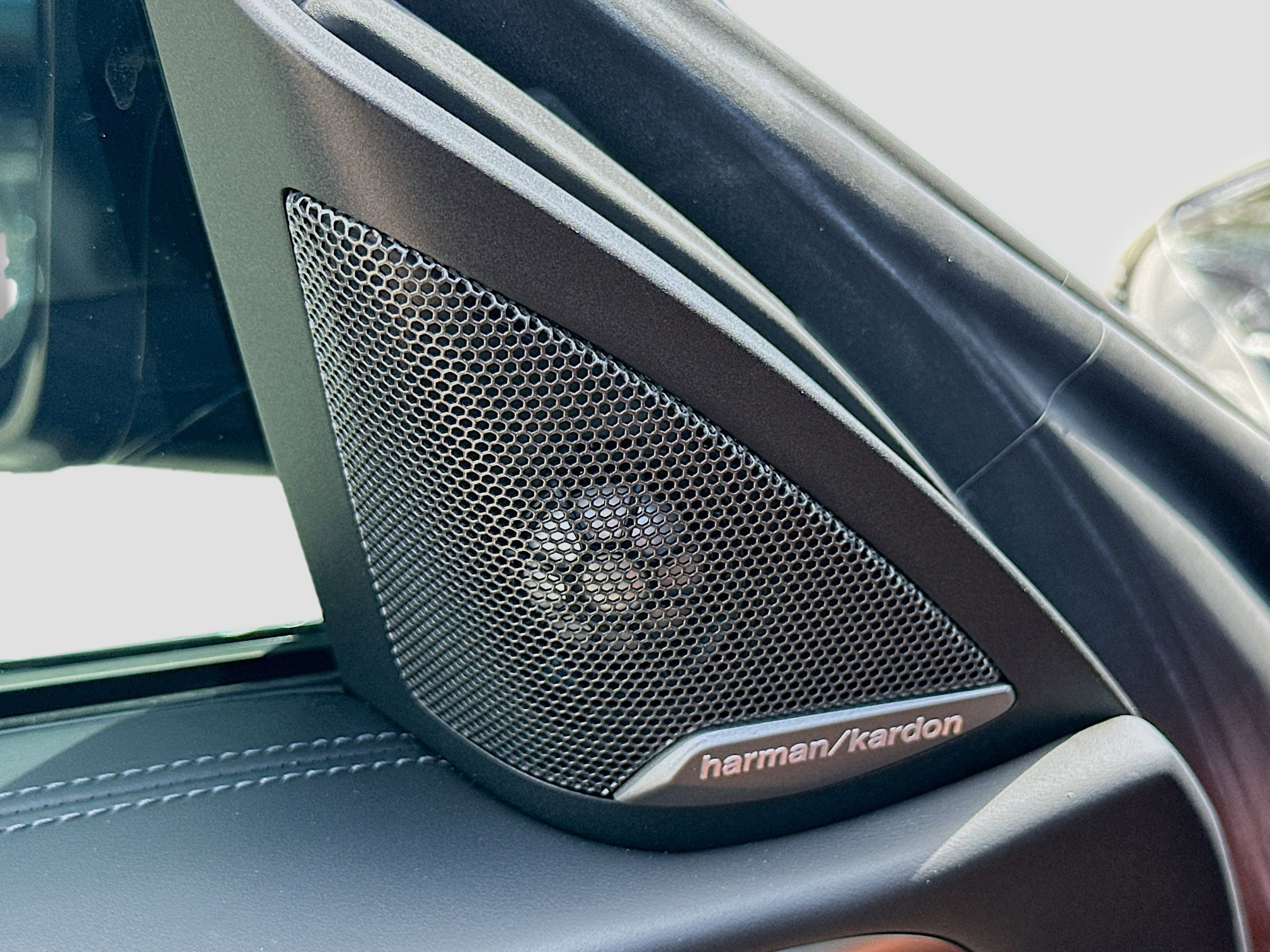 Used 2024 BMW M4 Coupe w/ Executive Package image 19