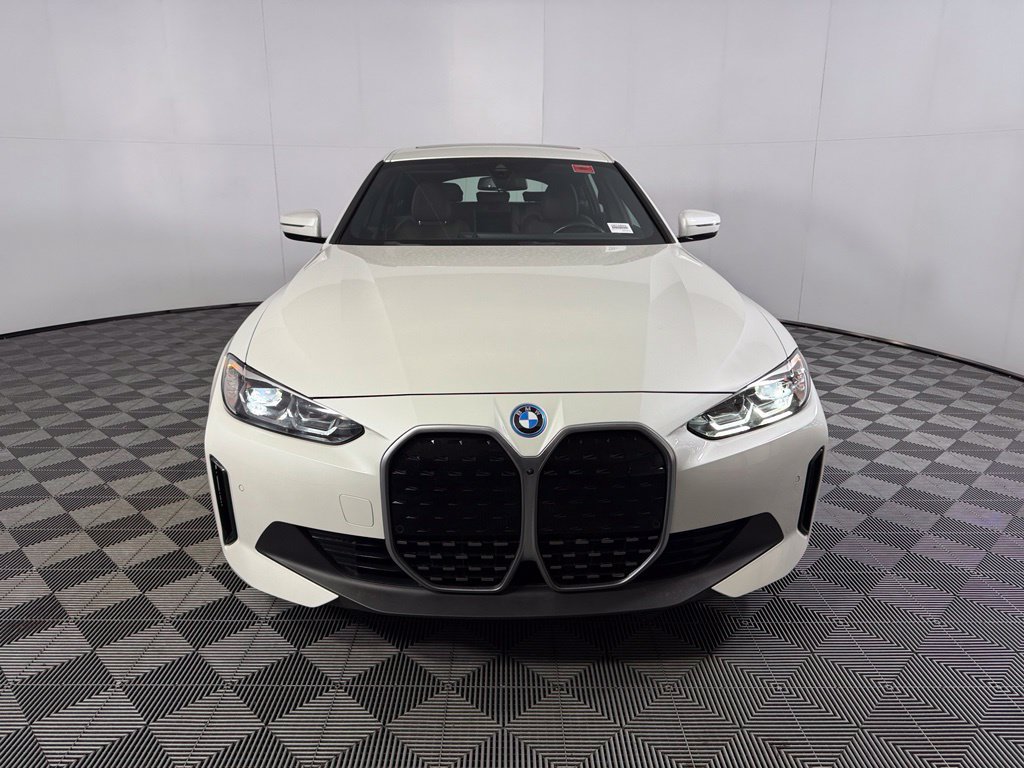 Used 2023 BMW i4 eDrive40 w/ Premium Package RWD image 3