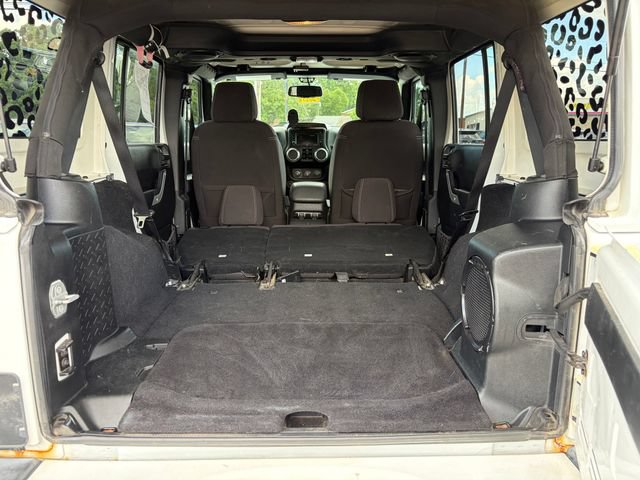Used 2014 Jeep Wrangler Unlimited Sahara w/ Dual Top Group AWD/4WD image 21