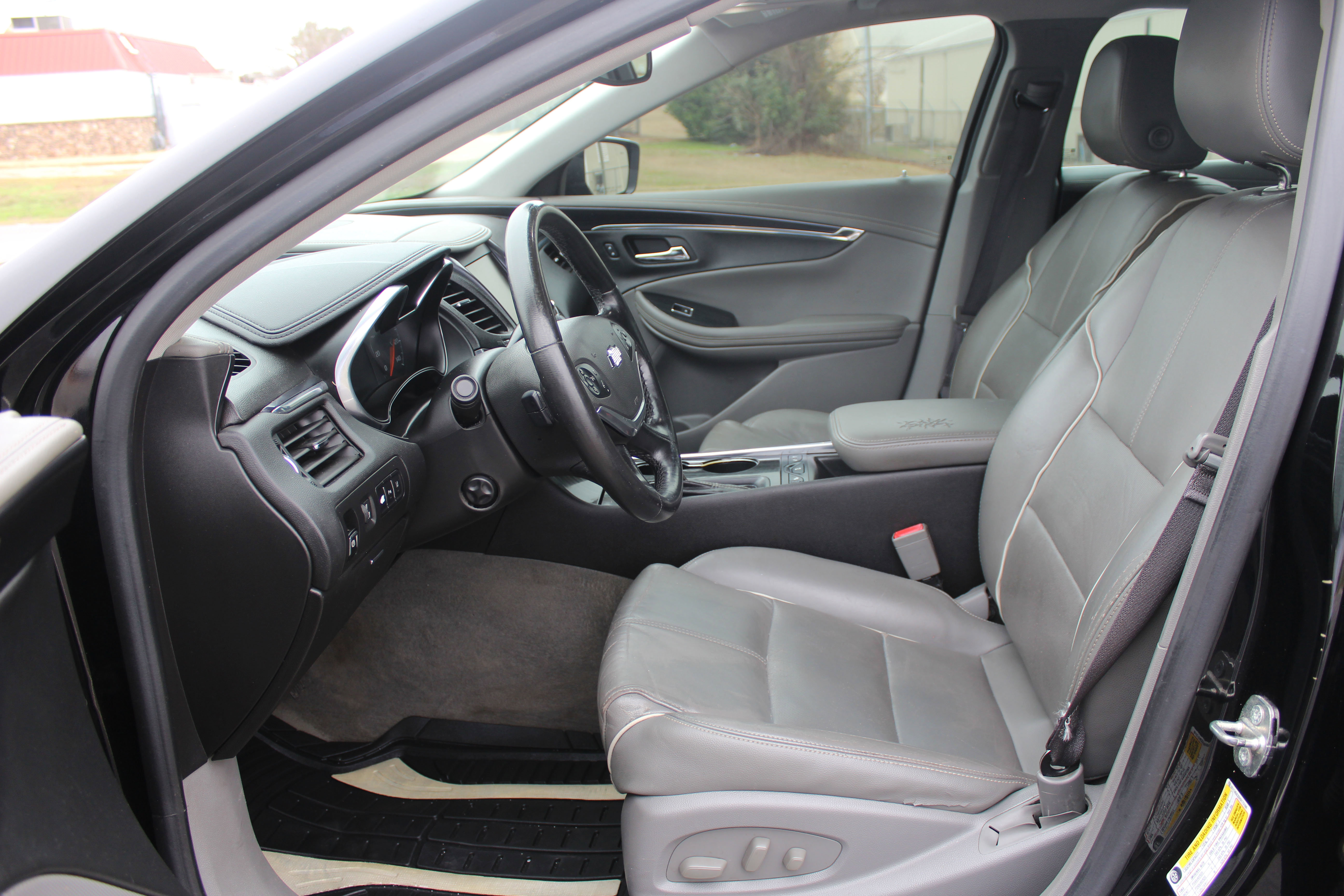 Used 2017 Chevrolet Impala Premier w/ Enhanced Convenience Package image 26