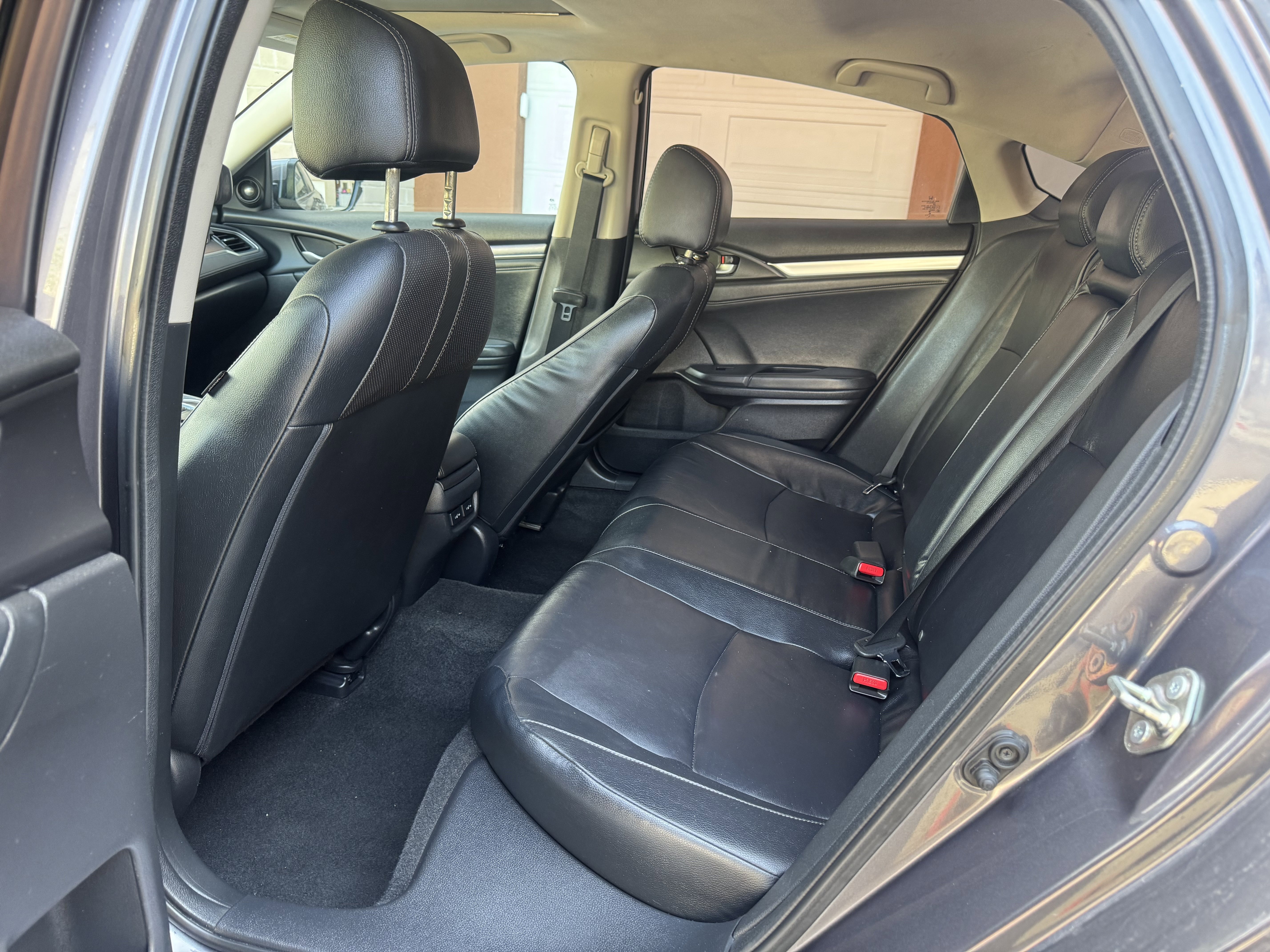 Used 2016 Honda Civic Touring image 25