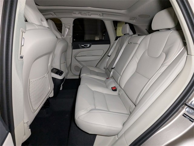 New 2026 Volvo XC60 B5 Ultra w/ Protection Package Premier image 26
