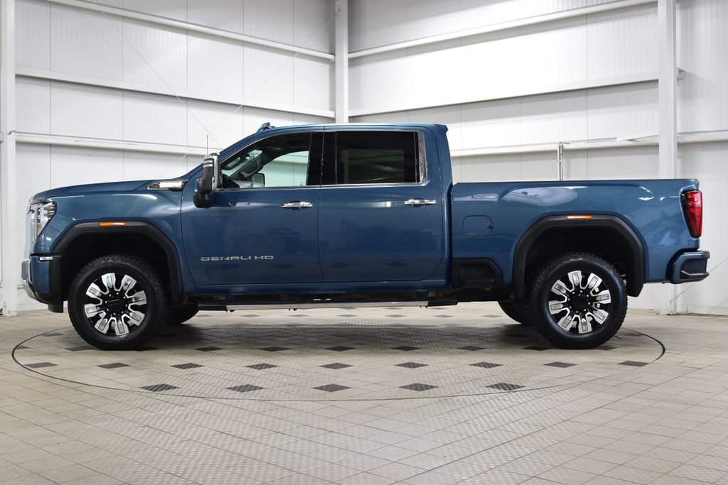Used 2024 GMC Sierra 2500 Denali w/ Technology Package image 4
