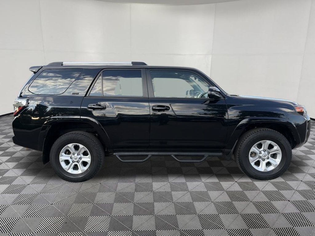 Used 2024 Toyota 4Runner SR5 Premium AWD/4WD image 8