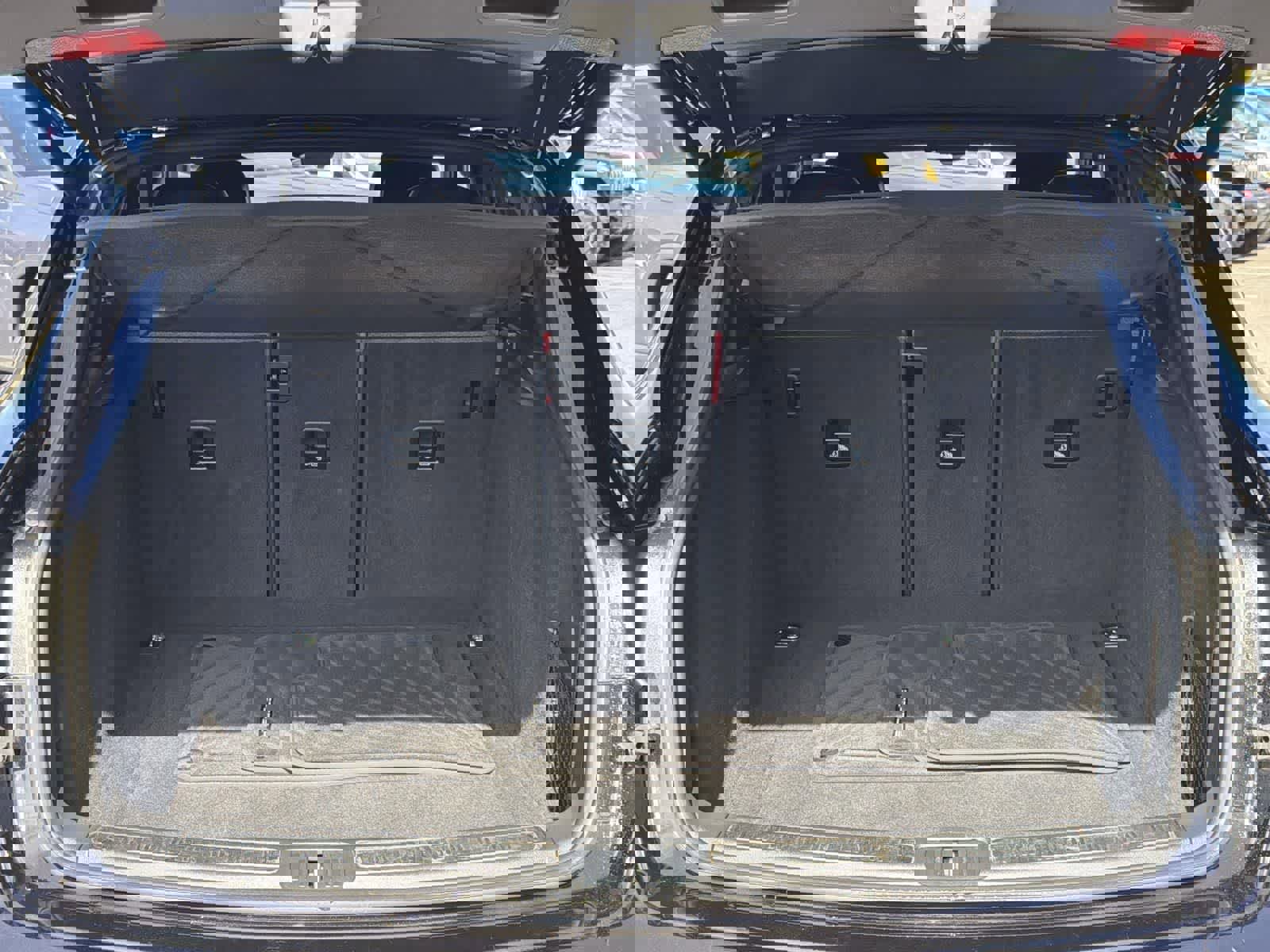 Used 2023 Porsche Macan T image 30