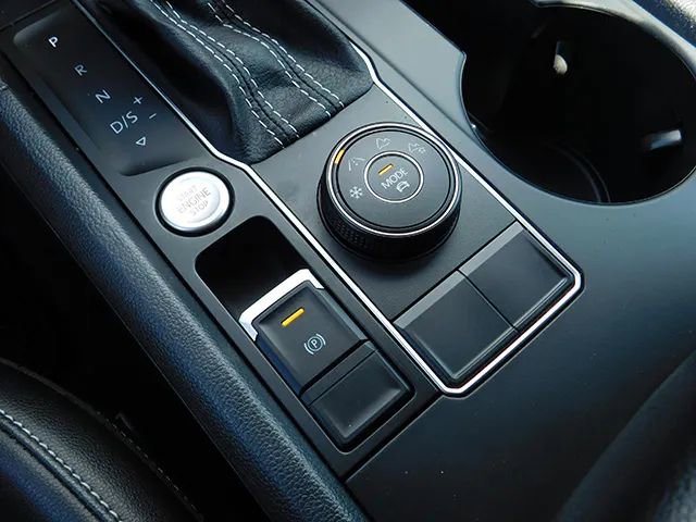 Used 2022 Volkswagen Atlas SE image 21