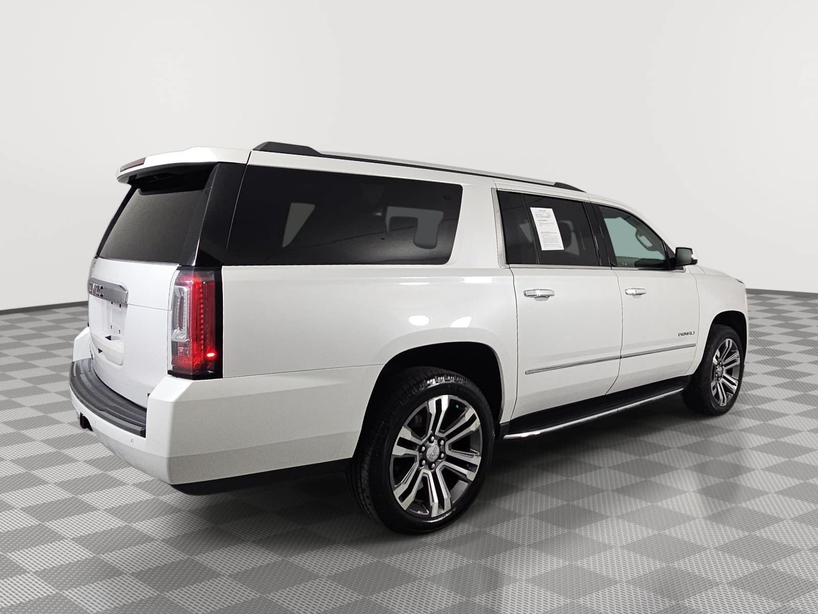 Used 2020 GMC Yukon XL Denali w/ Open Road Package RWD image 8