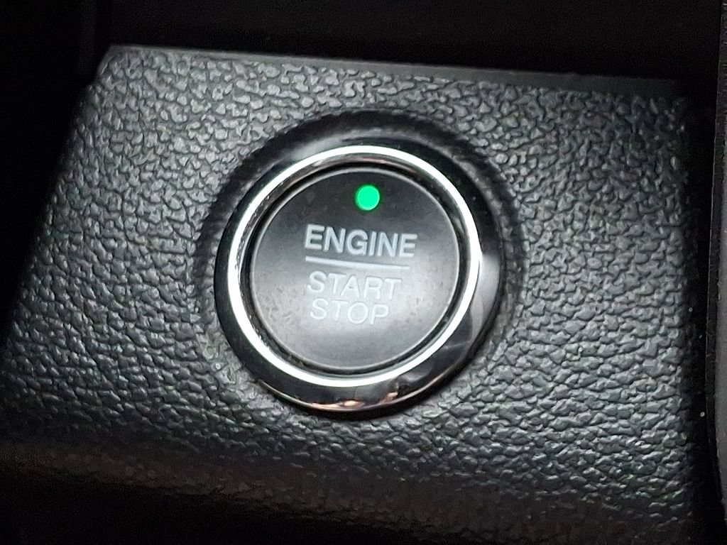 Used 2019 Ford F150 Lariat w/ Equipment Group 502A Luxury AWD/4WD image 24