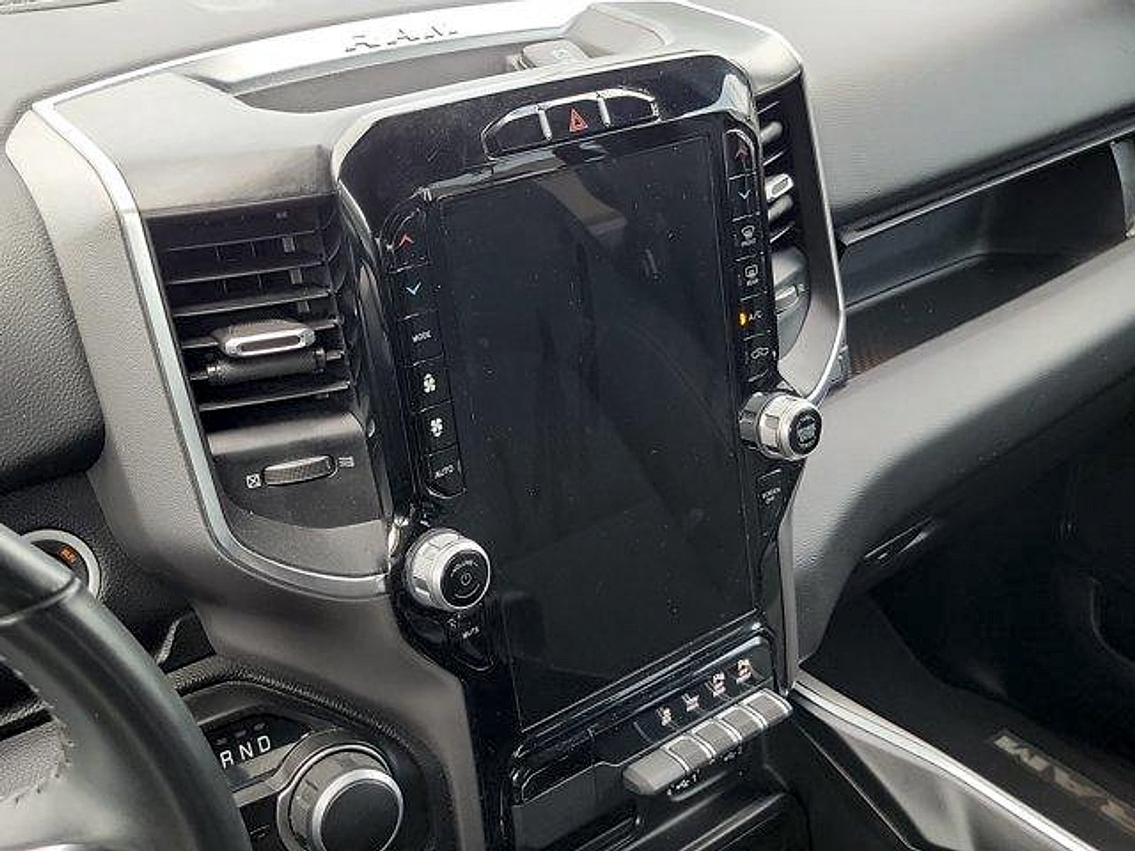 Used 2024 RAM 1500 Big Horn RWD image 28