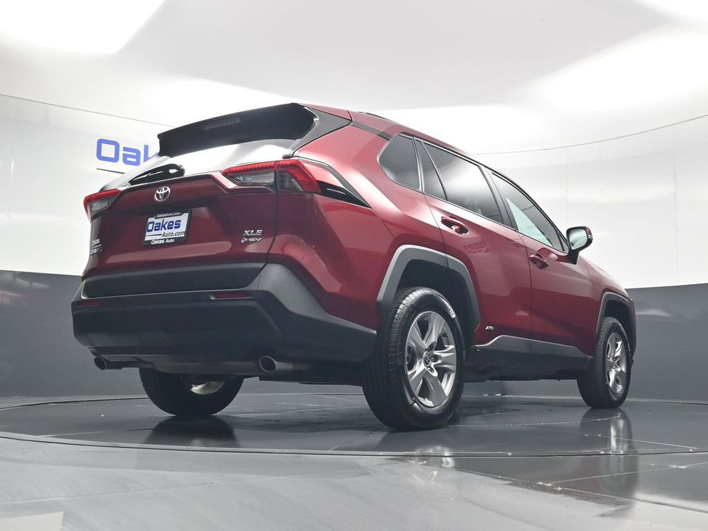 Used 2025 Toyota RAV4 XLE w/ Convenience Package image 46