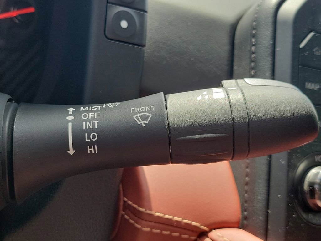 Used 2021 Nissan GT-R Premium image 31